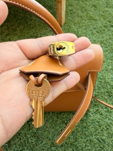 Hermes kelly 32 box