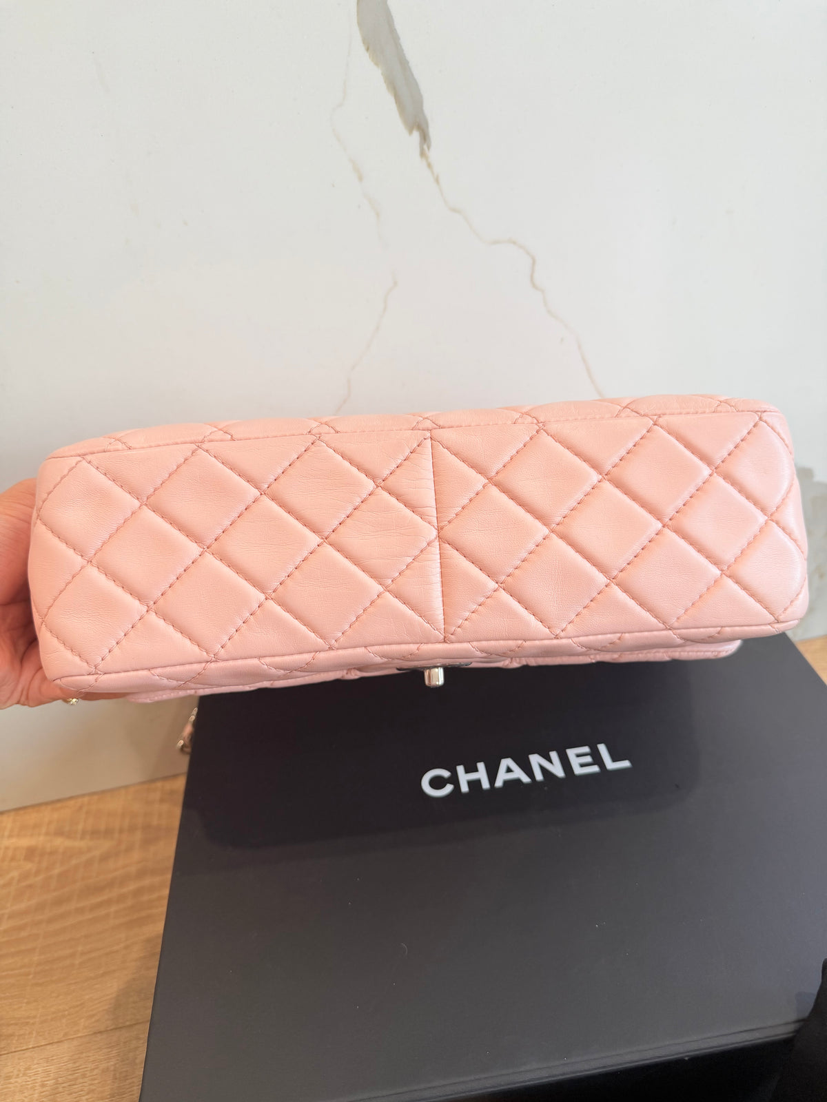 Chanel classic flap jumbo