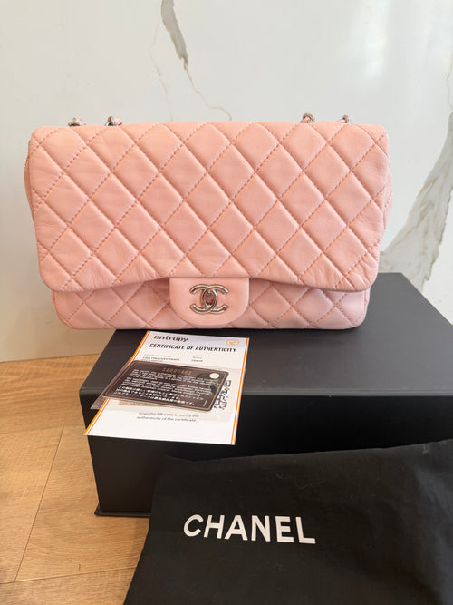 Chanel classic flap jumbo